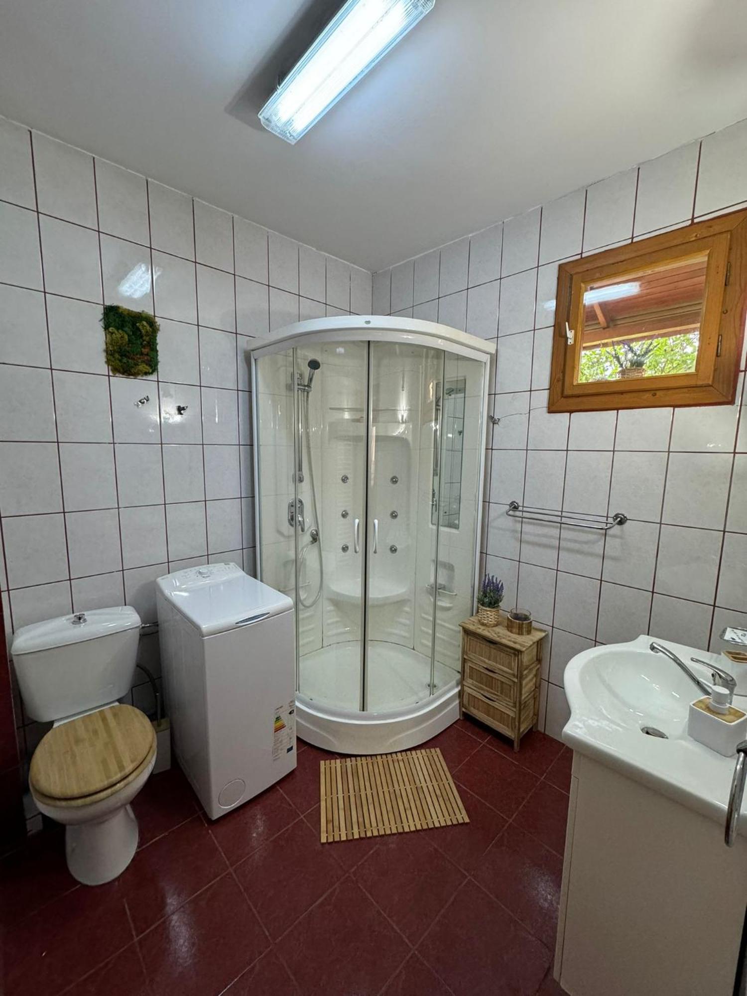 Casa De Vacanta Caciulata Eksteriør bilde